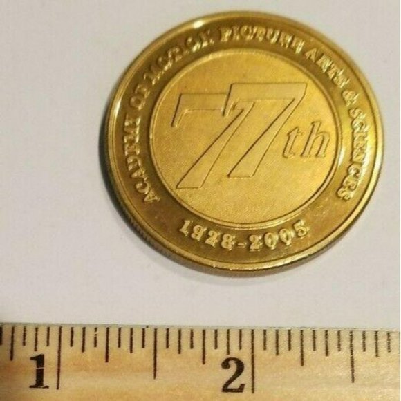 77th Annual ACADEMY OF MOTION PICTURES Token Coin Medal SC7 - Picture 1 of 2